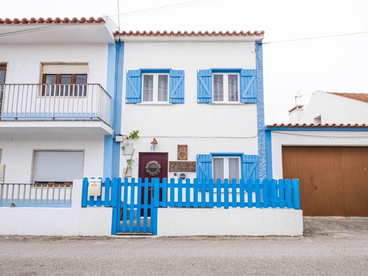 Castaway Hostel Baleal Exterior photo